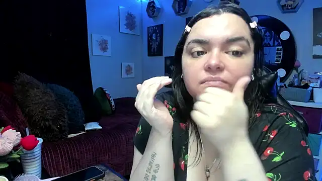 Snapshot of Luise_Meyrink chatting on 03-20-26, 02:16 Luise Meyrink online show from 03-20-26, 02:16