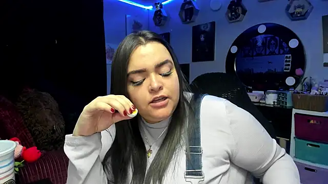 Snapshot of Luise_Meyrink chatting on 03-31-26, 02:46 Luise Meyrink online show from 03-31-26, 02:46