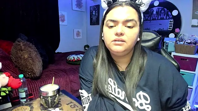 Snapshot of Luise_Meyrink chatting on 04-08-26, 03:50 Luise Meyrink online show from 04-08-26, 03:50