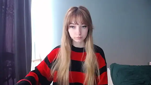 LuciaYoung online show from 02-22-25, 09:45