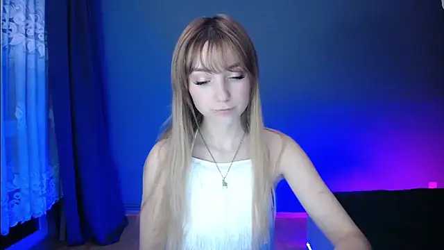 LuciaYoung online show from 03-01-25, 07:26