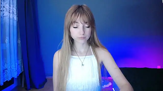 LuciaYoung online show from 03-01-25, 10:31