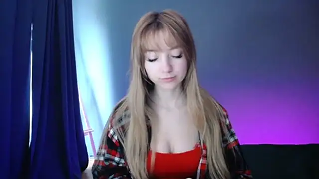 LuciaYoung online show from 03-03-25, 07:21