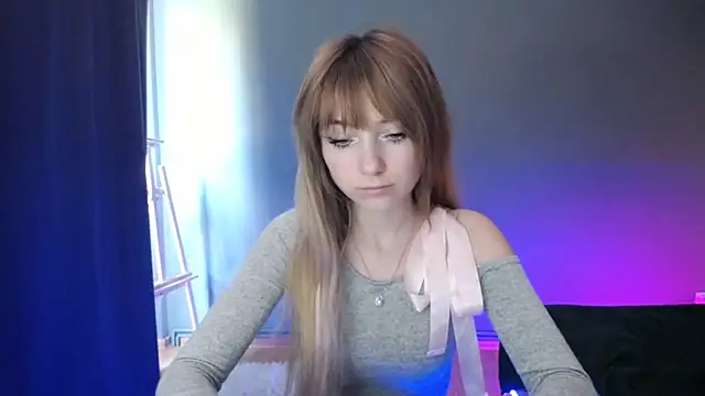 LuciaYoung online show from 03-19-25, 01:29