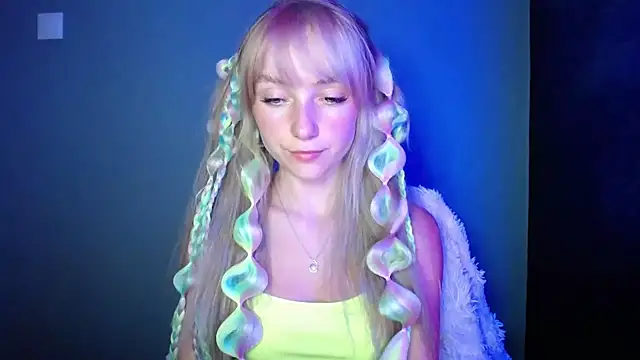 LuciaYoung online show from 09-12-25, 06:30