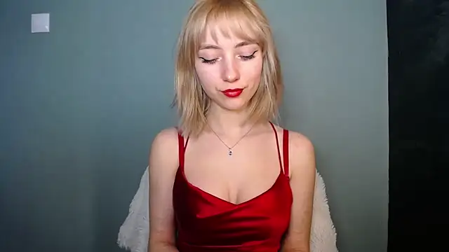 LuciaYoung online show from 03-08-26, 07:45