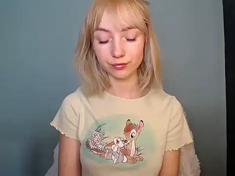 LuciaYoung online show from 03-09-26, 07:34