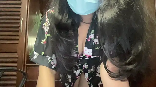 Princess Lily online show from 12-19-25, 01:51