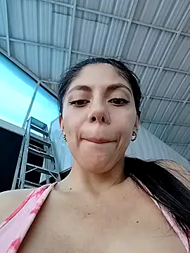 Cloesweety online show from 04-15-26, 07:58