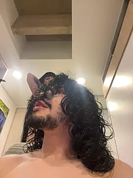 Snapshot of aangie__uwu chatting on 11-03-25, 03:08 aangie uwu online show from 11-03-25, 03:08