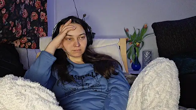 Cyndee Winter online show from 03-19-25, 06:23