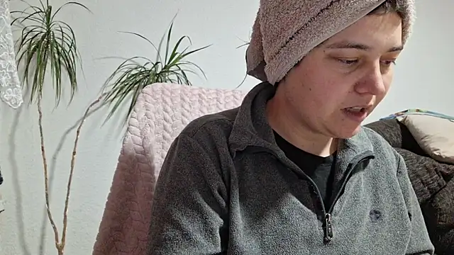 Cyndee Winter online show from 01-06-26, 06:11