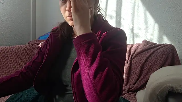 Cyndee Winter online show from 06-16-26, 04:31