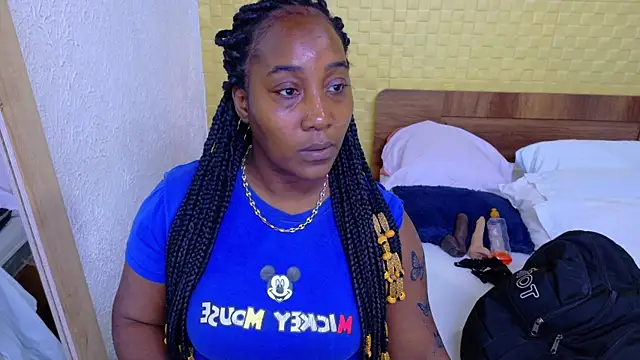 kiara evanss online show from 10-06-25, 11:46