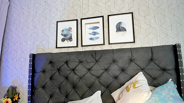 Snapshot of emma__smith1 chatting on 02-28-25, 03:04 emma smith1 online show from 02-28-25, 03:04