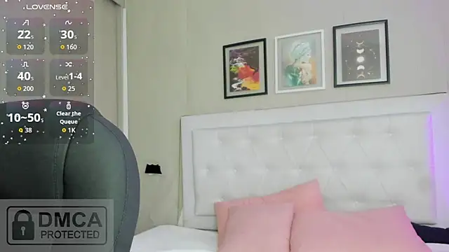 emma  smith1 online show from 03-18-26, 11:46