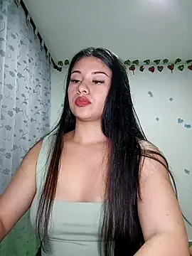 Snapshot of tara20_ chatting on 03-12-25, 03:24 tara20 online show from 03-12-25, 03:24