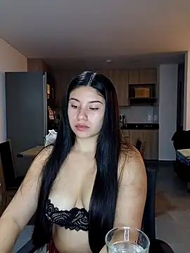 Snapshot of tara20_ chatting on 10-04-25, 05:38 tara20 online show from 10-04-25, 05:38