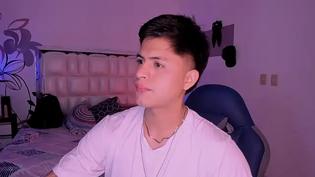 Niicky1  online show from 01-17-25, 08:33