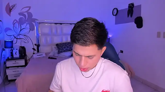 Niicky1  online show from 01-31-25, 10:52