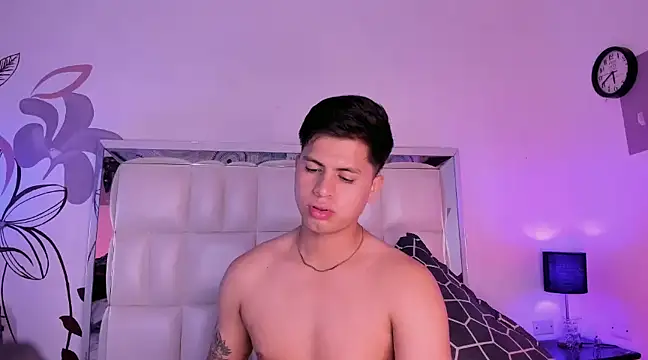 Niicky1  online show from 02-23-25, 12:30