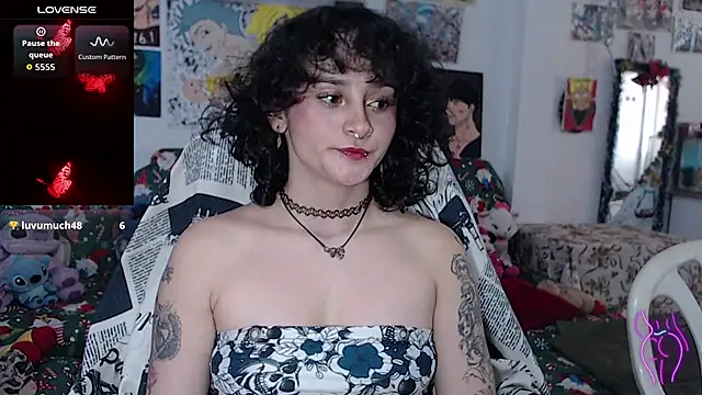 kitty22  online show from 12-17-25, 02:34