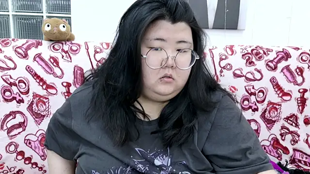 Nadine asian online show from 04-03-26, 08:34