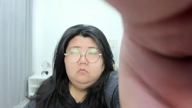 Nadine asian online show from 05-20-26, 02:51