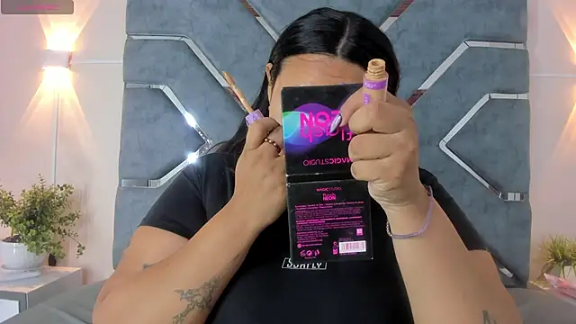 LucciaPorter online show from 04-16-26, 01:34