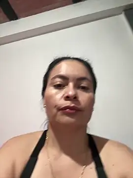 Snapshot of Janna099 chatting on 06-16-26, 01:25 Janna099 online show from 06-16-26, 01:25