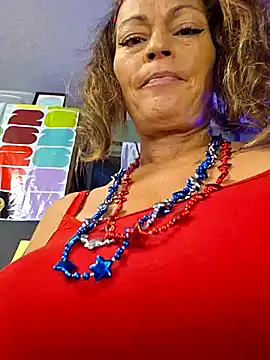 Snapshot of Erotic_and_Exotic chatting on 07-05-26, 06:09 Erotic and Exotic online show from 07-05-26, 06:09