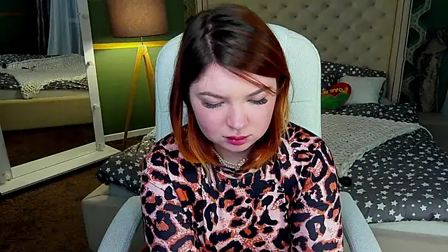 RosieMoons online show from 01-31-25, 05:09