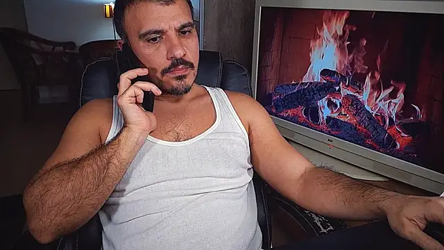 Snapshot of officeman7 chatting on 12-28-24, 05:35 officeman7 online show from 12-28-24, 05:35