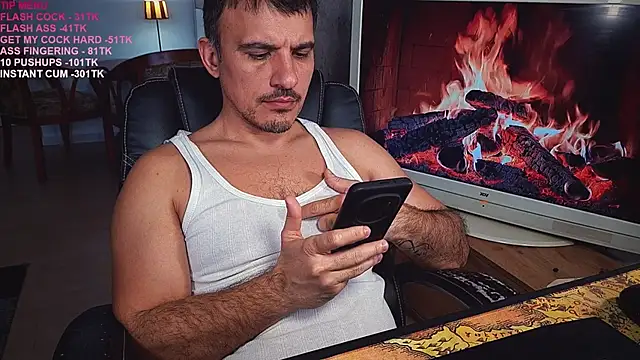 Snapshot of officeman7 chatting on 03-13-25, 04:23 officeman7 online show from 03-13-25, 04:23