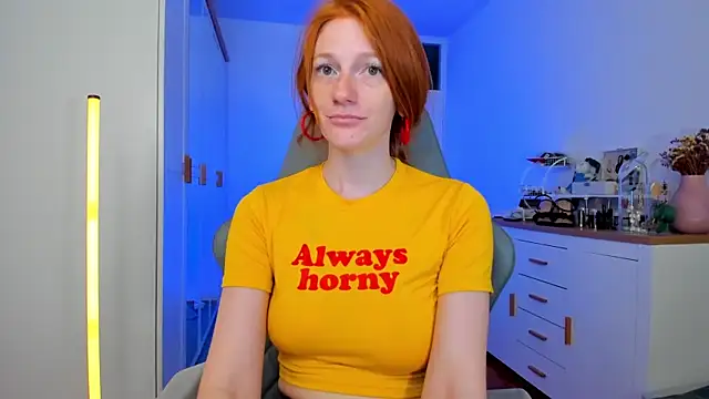 Aliceginger99 online show from 07-08-26, 01:15