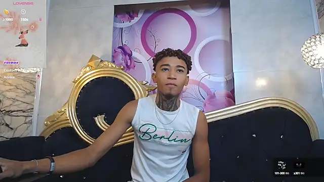 sexy blacks  online show from 01-07-25, 11:16