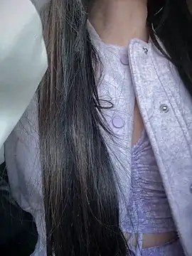 Snapshot of ShannonShanny chatting on 03-13-25, 04:23 ShannonShanny online show from 03-13-25, 04:23