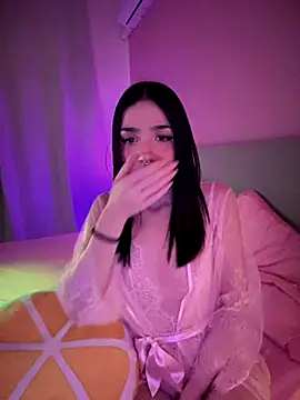 Snapshot of ShannonShanny chatting on 10-06-25, 04:04 ShannonShanny online show from 10-06-25, 04:04