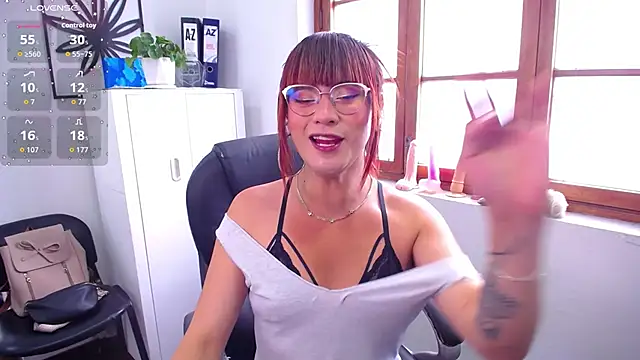 miss gisselle online show from 09-30-25, 02:33