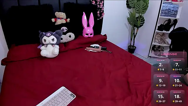 Snapshot of Nikole66_ chatting on 05-15-26, 11:01 Nikole66 online show from 05-15-26, 11:01