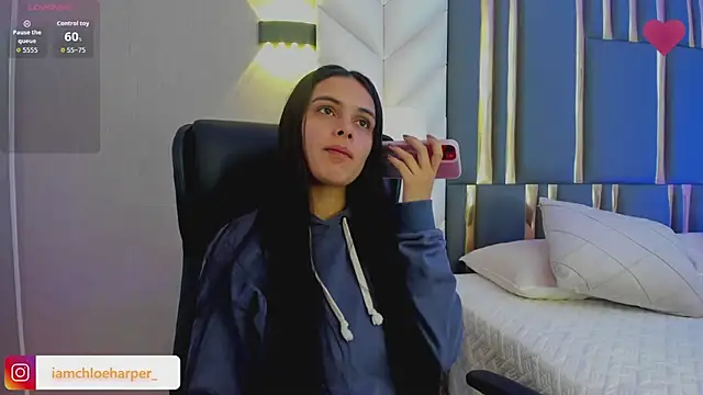 Snapshot of ChloeHarper_ chatting on 07-01-26, 11:45 ChloeHarper online show from 07-01-26, 11:45