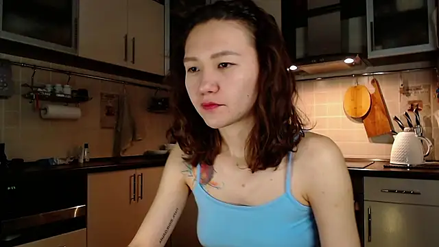 Kelly Yon online show from 12-10-24, 08:16