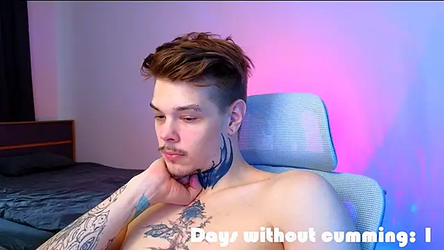 DENIS HERE online show from 02-20-26, 01:11