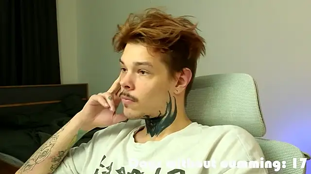 DENIS HERE online show from 04-05-26, 03:53