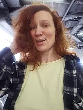 Exhibitionsplit online show from 04-15-26, 12:01