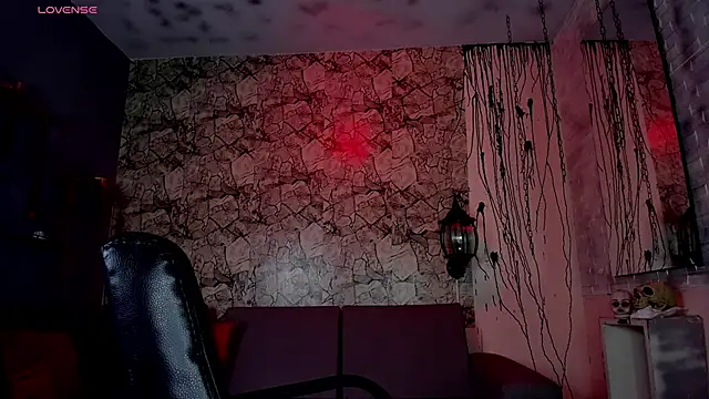 Snapshot of irregular_fetish_ chatting on 02-20-25, 02:18 irregular fetish online show from 02-20-25, 02:18