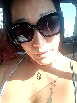 Snapshot of LISA_BULLOCK_ chatting on 03-11-25, 08:20 LISA BULLOCK  online show from 03-11-25, 08:20