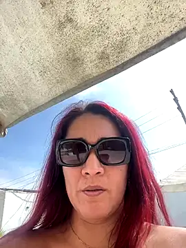 Snapshot of LISA_BULLOCK_ chatting on 10-10-25, 07:13 LISA BULLOCK  online show from 10-10-25, 07:13