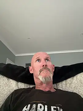 Slim197624 online show from 10-28-25, 01:42