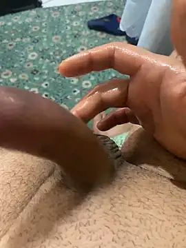 azginnn35 online show from 10-07-25, 09:06